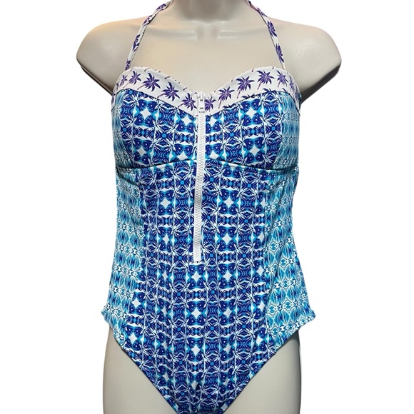 Tommy Bahama Swimsuit - Picture 2 of 10